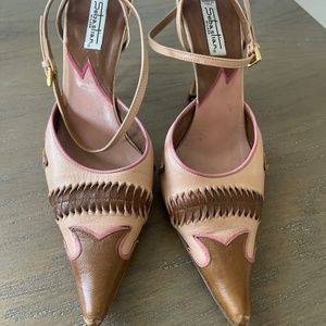Sensational Milano- Unique Western Style Pump